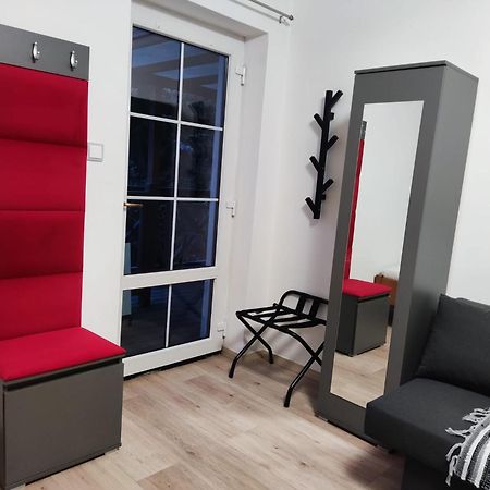 Motyli Chalupa - Luxusni Apartmany U Jestedu Dlouhy Most ภายนอก รูปภาพ