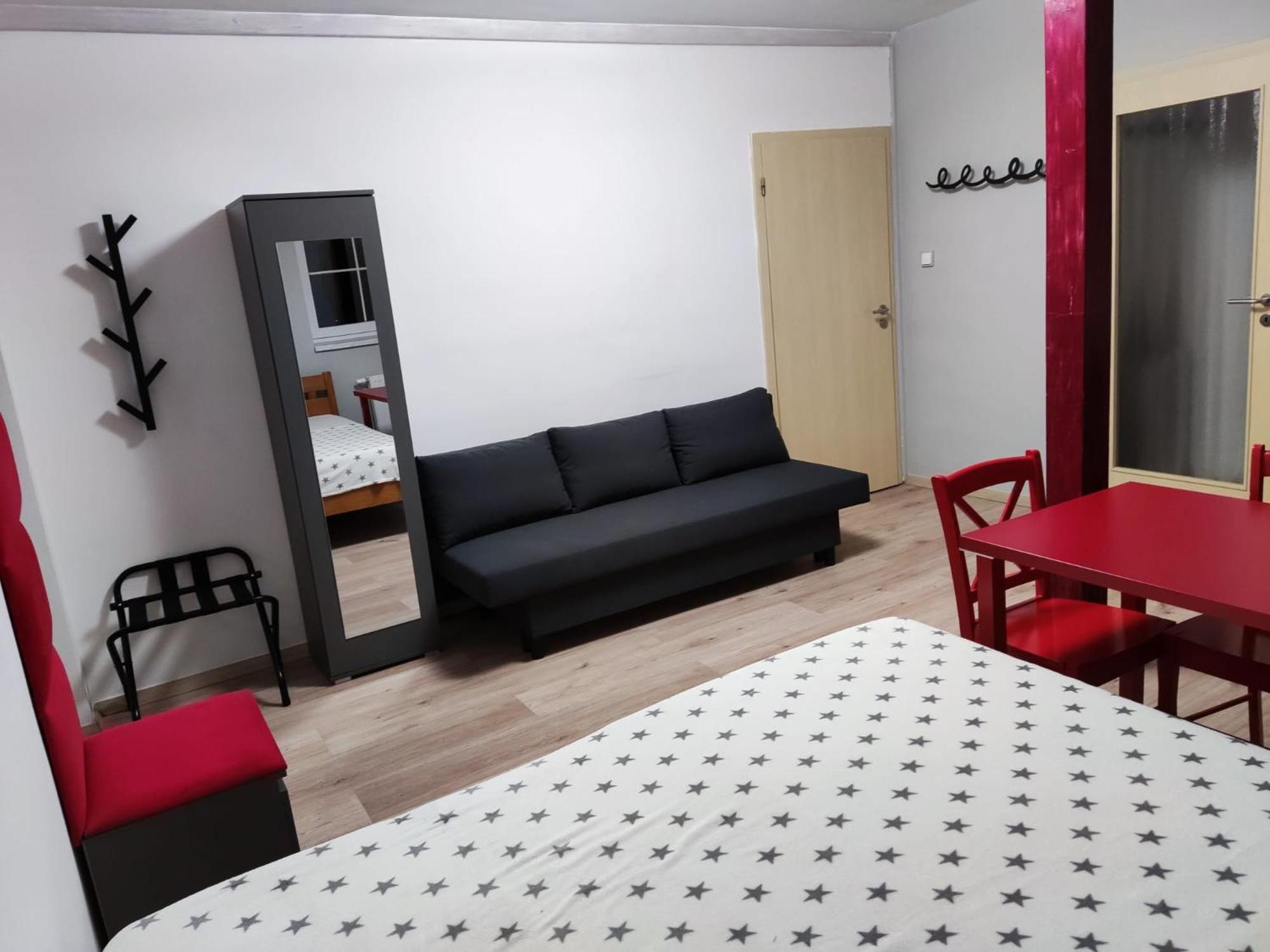 Motyli Chalupa - Luxusni Apartmany U Jestedu Dlouhy Most ภายนอก รูปภาพ